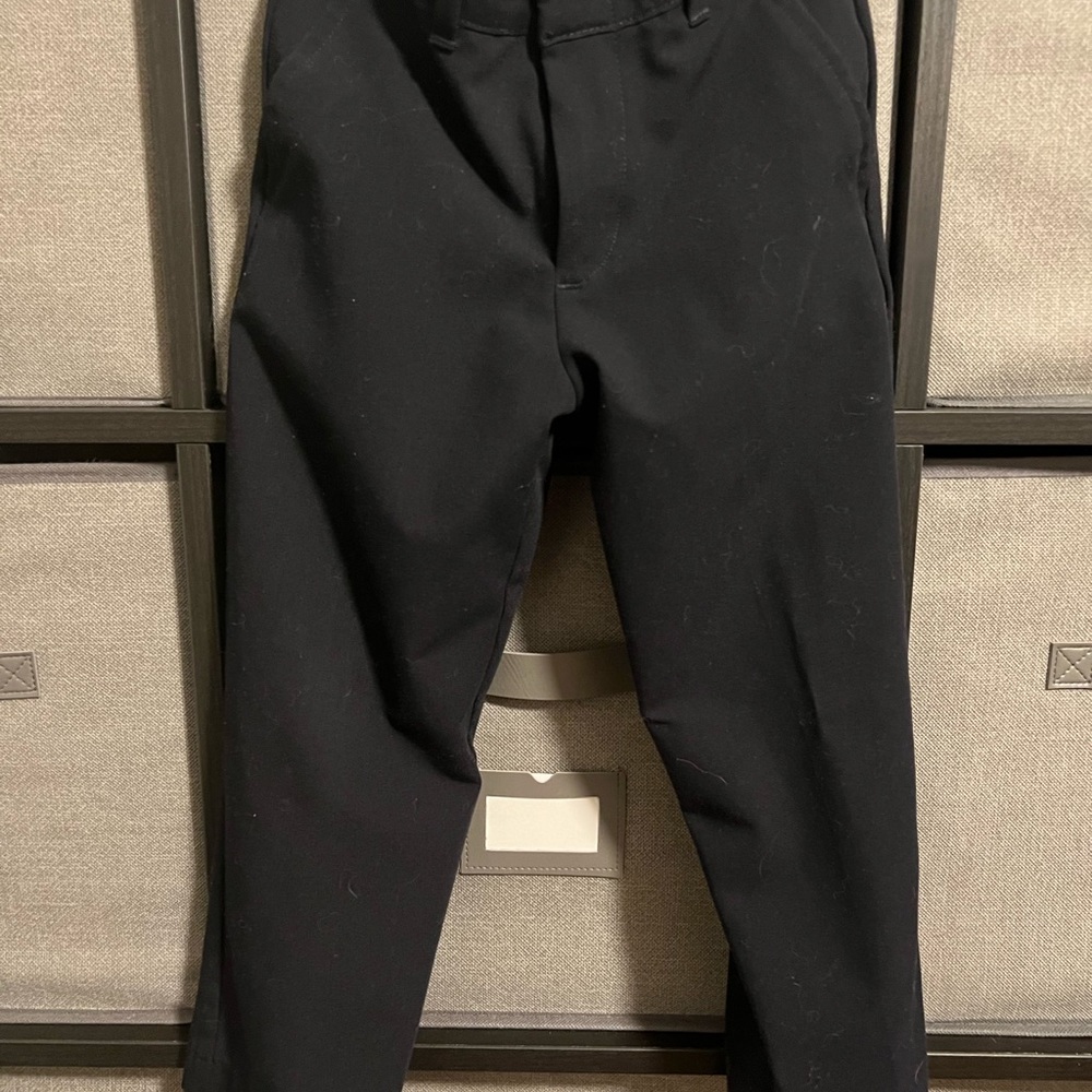 Izod boys size 5 black dress pants